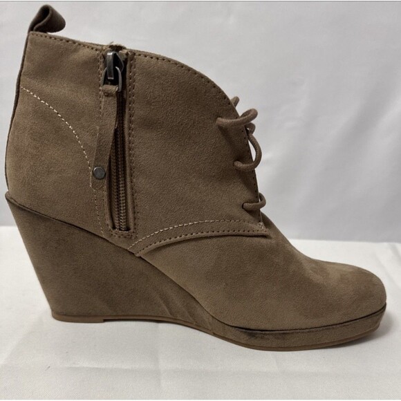 Dolce Vita DV Brown Suede Wedge Ankle Boots Lace Up Side Zip Women 7.5 - Picture 12 of 13